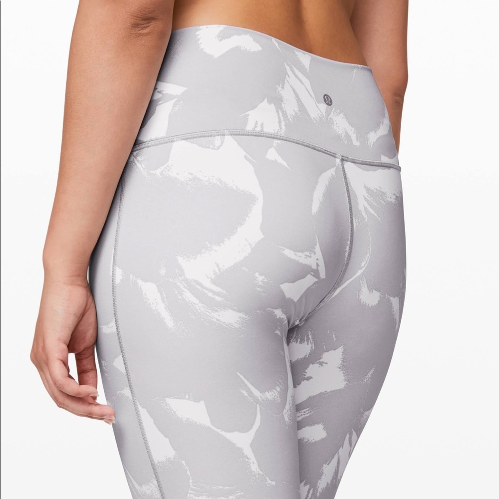 Lululemon wunder under tight 25” inseam 7/8 tight